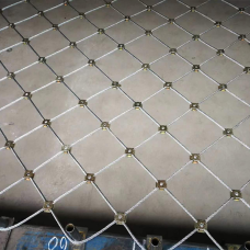 Сетка нержавеющая тросовая со скобочным креплением и ромбической ячейкой Н3 7х7 AISI 316 25х43х1 мм