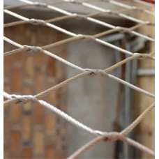 Сетка нержавеющая тросовая с параллельным узловым креплением и ромбической ячейкой Н2 7х7 AISI 316 25х43х1 мм